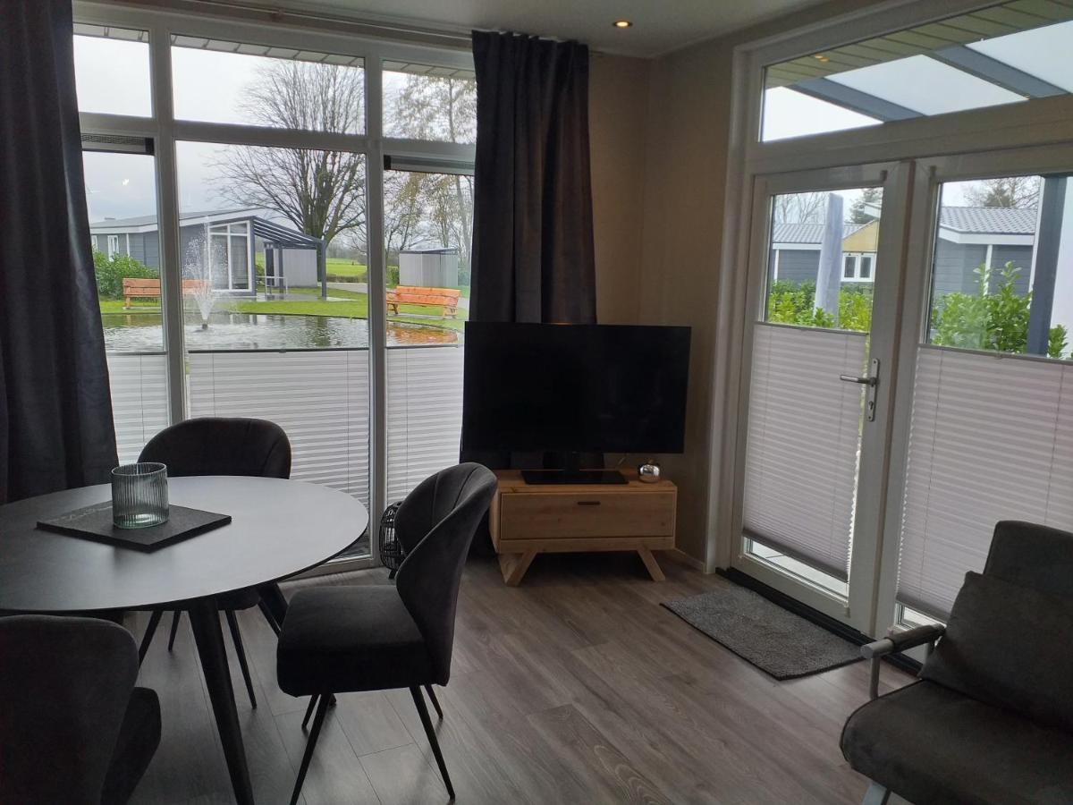 Ferienhaus / Chalet / Bungalow Am See, Holland, Niederlande, Lathum מראה חיצוני תמונה