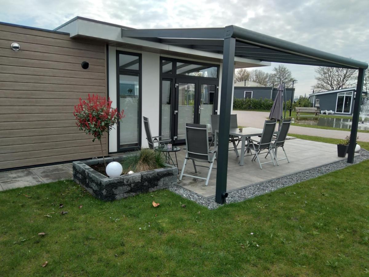 Ferienhaus / Chalet / Bungalow Am See, Holland, Niederlande, Lathum מראה חיצוני תמונה